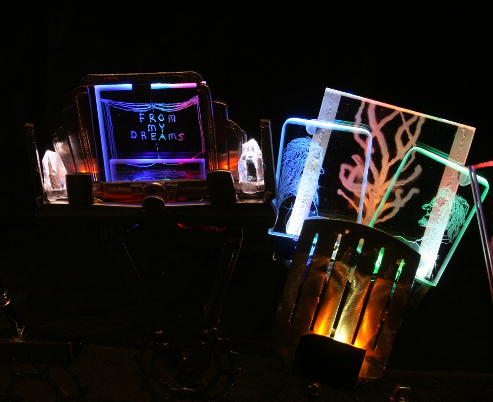 Jesus Christ And Abraham Lincoln And Flowers Of Light Engraved Glass Light Sculpture